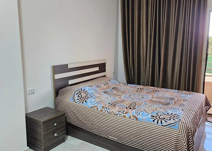 Quiet For 4, Pool View Balcony, 3 Min From