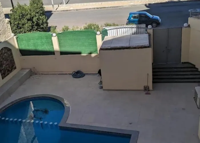 Quiet For 4, Pool View Balcony, 3 Min From