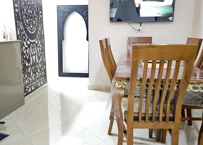 Apartman Quiet For 4, Pool View Balcony, 3 Min From Gurdaka